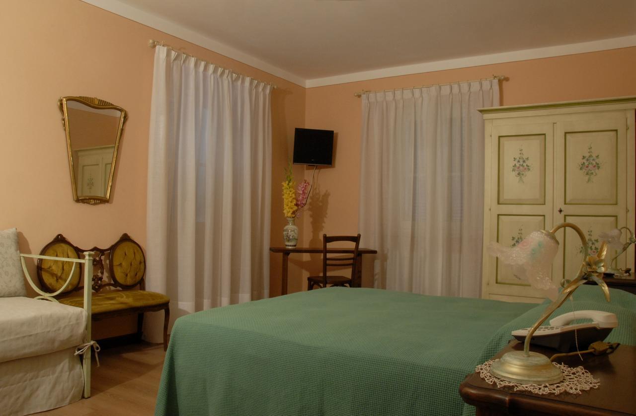 B&B Le Camelie Domodossola Exterior foto